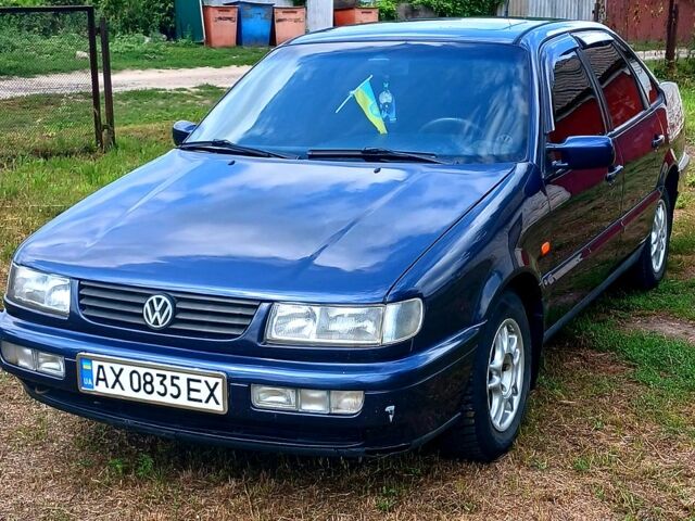 Синій Фольксваген Пассат, об'ємом двигуна 2 л та пробігом 450 тис. км за 3900 $, фото 1 на Automoto.ua
