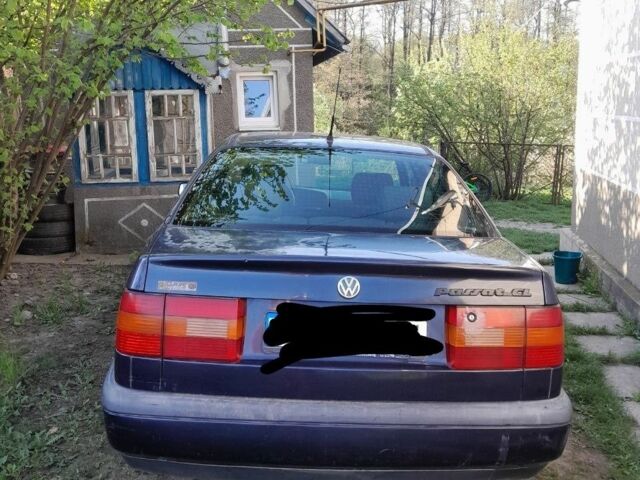 Синий Фольксваген Пассат, объемом двигателя 0 л и пробегом 528 тыс. км за 2400 $, фото 1 на Automoto.ua