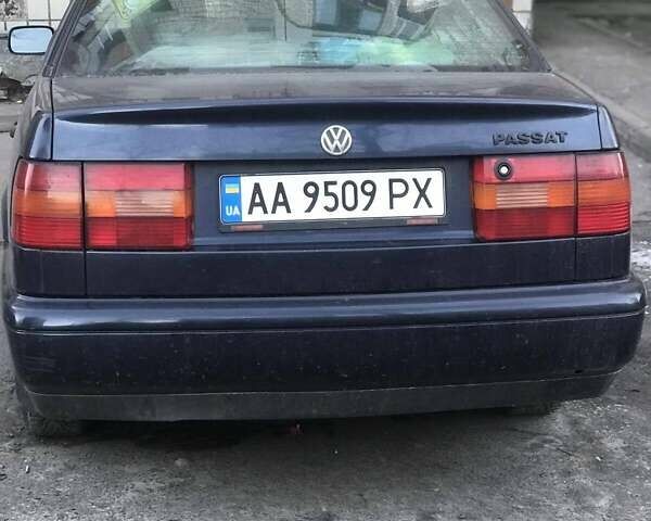 Синий Фольксваген Пассат, объемом двигателя 2 л и пробегом 315 тыс. км за 3200 $, фото 10 на Automoto.ua