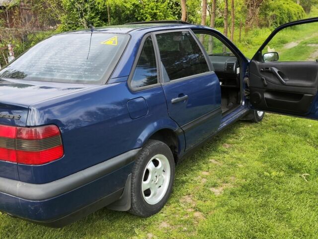 Синій Фольксваген Пассат, об'ємом двигуна 1.8 л та пробігом 359 тис. км за 2200 $, фото 1 на Automoto.ua