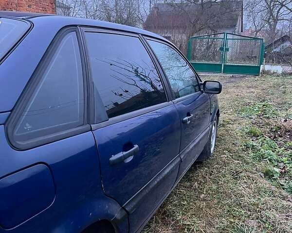 Синий Фольксваген Пассат, объемом двигателя 1.8 л и пробегом 359 тыс. км за 2350 $, фото 31 на Automoto.ua