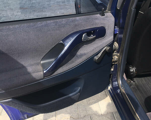 Синий Фольксваген Пассат, объемом двигателя 1.8 л и пробегом 400 тыс. км за 3150 $, фото 30 на Automoto.ua