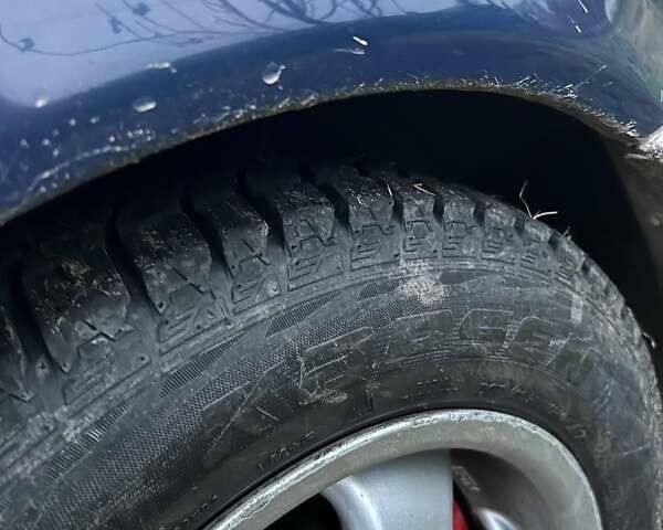 Синий Фольксваген Пассат, объемом двигателя 1.8 л и пробегом 359 тыс. км за 2350 $, фото 22 на Automoto.ua