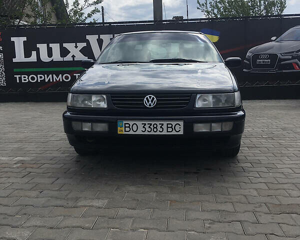 Синий Фольксваген Пассат, объемом двигателя 1.8 л и пробегом 400 тыс. км за 3150 $, фото 37 на Automoto.ua