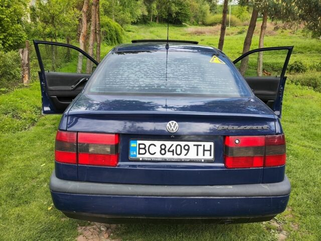 Синій Фольксваген Пассат, об'ємом двигуна 1.8 л та пробігом 359 тис. км за 2200 $, фото 3 на Automoto.ua