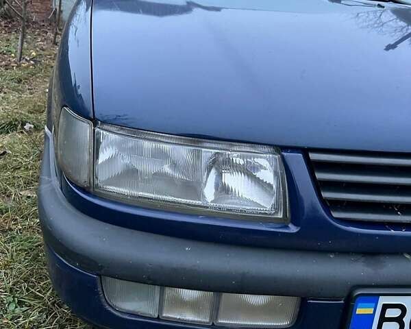 Синий Фольксваген Пассат, объемом двигателя 1.8 л и пробегом 359 тыс. км за 2350 $, фото 6 на Automoto.ua