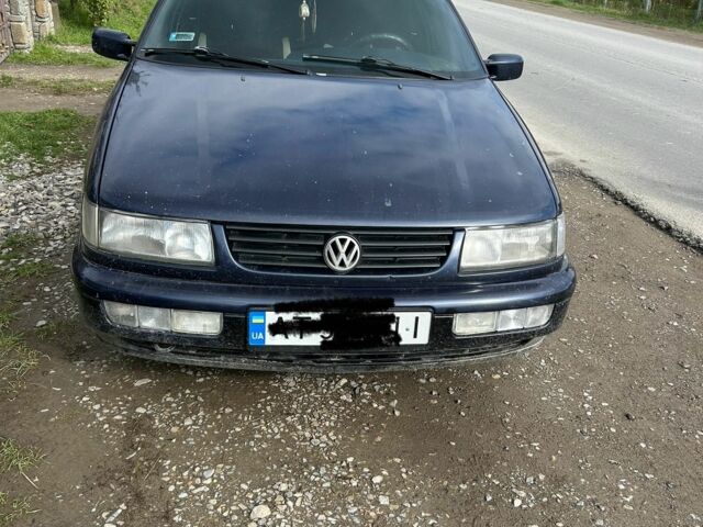 Синій Фольксваген Пассат, об'ємом двигуна 0 л та пробігом 320 тис. км за 2900 $, фото 1 на Automoto.ua