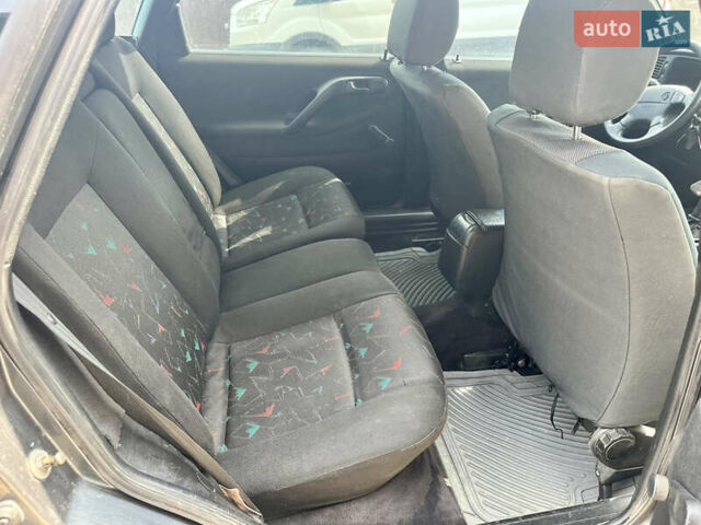 Синий Фольксваген Пассат, объемом двигателя 1.8 л и пробегом 150 тыс. км за 2500 $, фото 17 на Automoto.ua