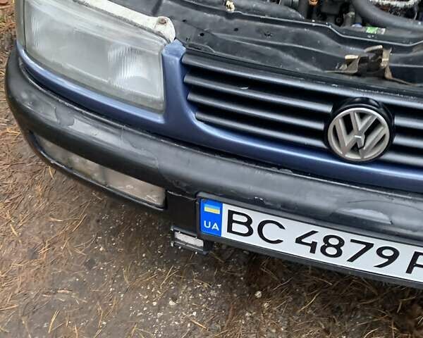 Синий Фольксваген Пассат, объемом двигателя 1.78 л и пробегом 340 тыс. км за 2550 $, фото 13 на Automoto.ua