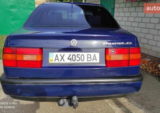 Синій Фольксваген Пассат, об'ємом двигуна 2 л та пробігом 312 тис. км за 2700 $, фото 4 на Automoto.ua