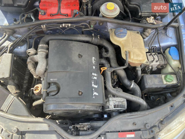 Синий Фольксваген Пассат, объемом двигателя 1.9 л и пробегом 270 тыс. км за 3800 $, фото 6 на Automoto.ua