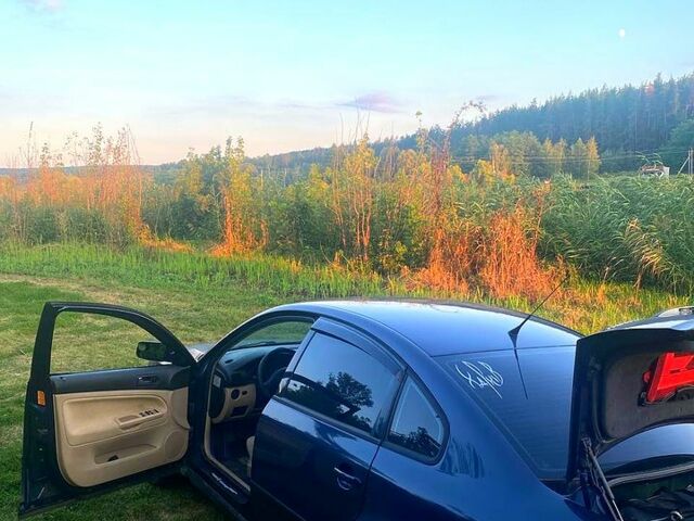 Синій Фольксваген Пассат, об'ємом двигуна 1.8 л та пробігом 420 тис. км за 3999 $, фото 5 на Automoto.ua