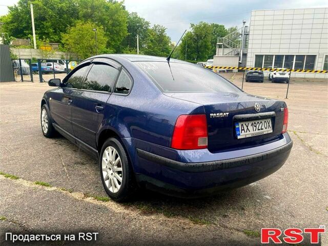 Синій Фольксваген Пассат, об'ємом двигуна 1.8 л та пробігом 420 тис. км за 3999 $, фото 1 на Automoto.ua