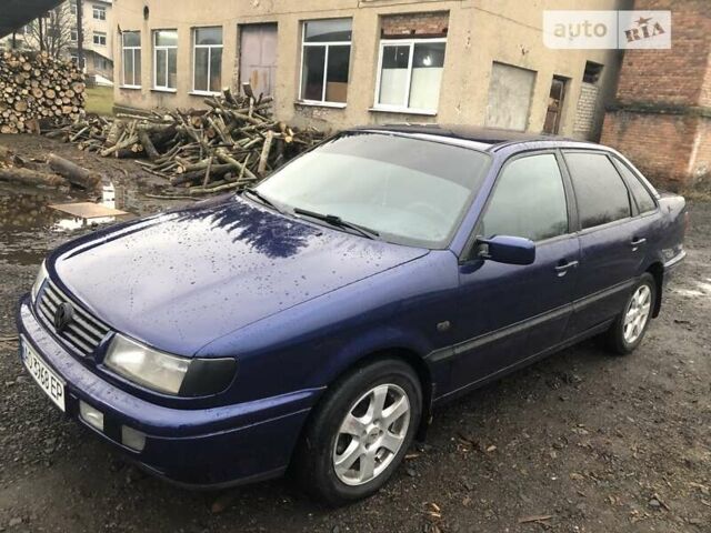 Синій Фольксваген Пассат, об'ємом двигуна 1.9 л та пробігом 300 тис. км за 3000 $, фото 3 на Automoto.ua