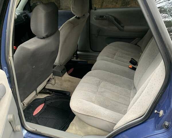 Синий Фольксваген Пассат, объемом двигателя 1.78 л и пробегом 340 тыс. км за 2550 $, фото 11 на Automoto.ua