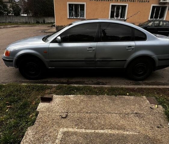 Синій Фольксваген Пассат, об'ємом двигуна 1.9 л та пробігом 450 тис. км за 2000 $, фото 2 на Automoto.ua