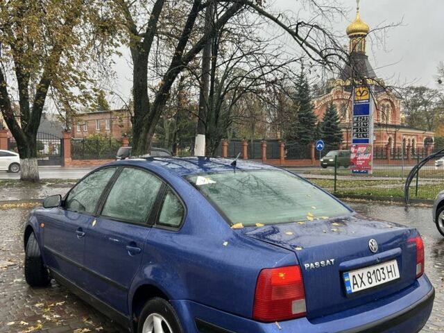 Фольксваген Пассат 1996 у Харкові на Automoto.ua Синій Фольксваген Пассат, об'ємом двигуна 1.6 л та пробігом 100 тис. км за 2999 $, фото 3 на Automoto.ua