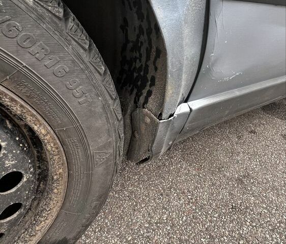 Синій Фольксваген Пассат, об'ємом двигуна 1.9 л та пробігом 450 тис. км за 2000 $, фото 5 на Automoto.ua