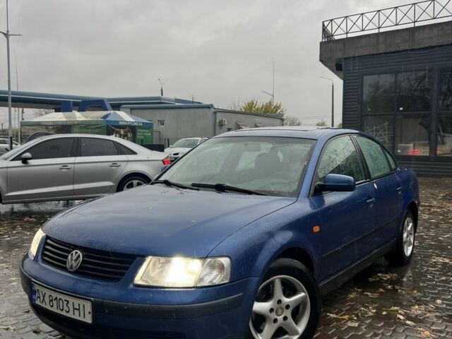 Фольксваген Пассат 1996 у Харкові на Automoto.ua Синій Фольксваген Пассат, об'ємом двигуна 1.6 л та пробігом 100 тис. км за 2999 $, фото 2 на Automoto.ua
