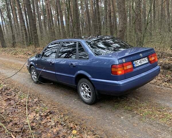 Синий Фольксваген Пассат, объемом двигателя 1.78 л и пробегом 340 тыс. км за 2550 $, фото 20 на Automoto.ua