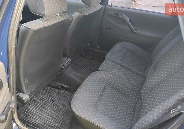 Синій Фольксваген Пассат, об'ємом двигуна 2 л та пробігом 312 тис. км за 2700 $, фото 8 на Automoto.ua