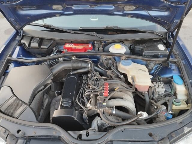 Синий Фольксваген Пассат, объемом двигателя 1.6 л и пробегом 420 тыс. км за 3300 $, фото 8 на Automoto.ua