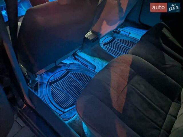 Синій Фольксваген Пассат, об'ємом двигуна 1.78 л та пробігом 351 тис. км за 1600 $, фото 15 на Automoto.ua