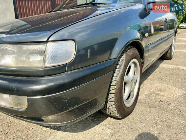 Синий Фольксваген Пассат, объемом двигателя 1.8 л и пробегом 150 тыс. км за 2500 $, фото 10 на Automoto.ua