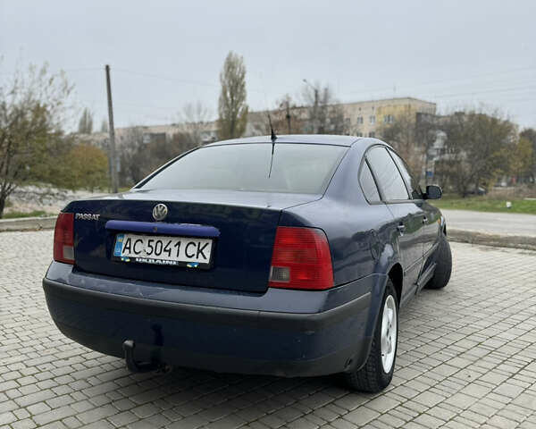 Синий Фольксваген Пассат, объемом двигателя 1.6 л и пробегом 444 тыс. км за 2650 $, фото 9 на Automoto.ua