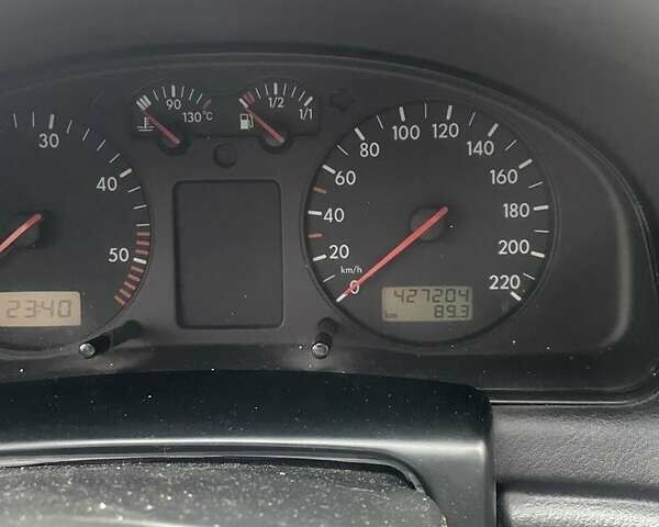 Синий Фольксваген Пассат, объемом двигателя 1.9 л и пробегом 427 тыс. км за 3500 $, фото 1 на Automoto.ua