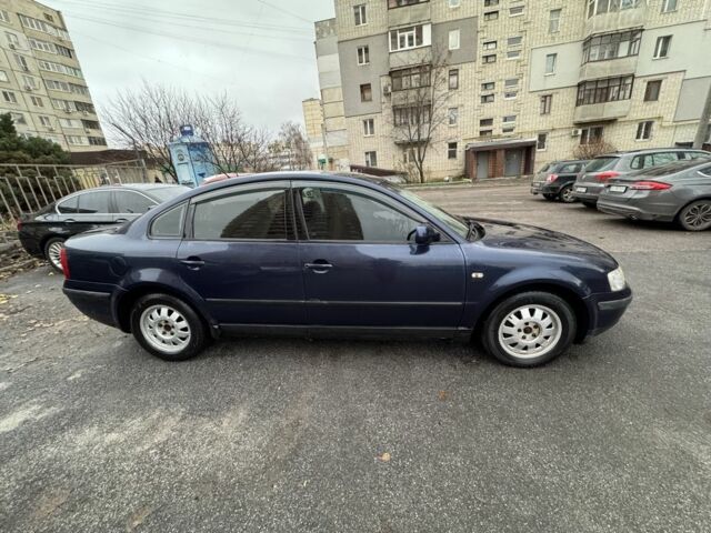 Синий Фольксваген Пассат, объемом двигателя 1.8 л и пробегом 3 тыс. км за 1650 $, фото 1 на Automoto.ua