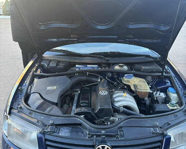 Синий Фольксваген Пассат, объемом двигателя 1.6 л и пробегом 328 тыс. км за 3400 $, фото 14 на Automoto.ua