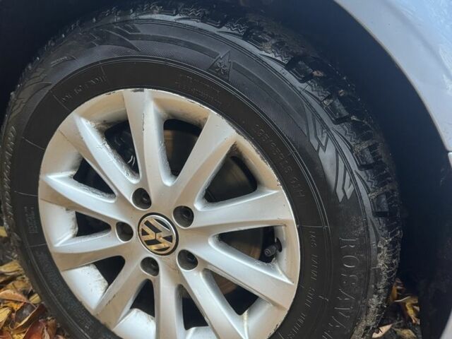 Синий Фольксваген Пассат, объемом двигателя 1.9 л и пробегом 458 тыс. км за 2400 $, фото 7 на Automoto.ua