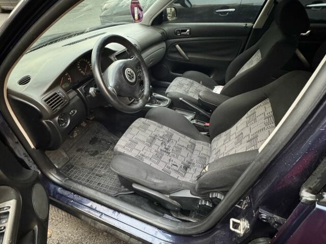 Синий Фольксваген Пассат, объемом двигателя 1.8 л и пробегом 3 тыс. км за 1650 $, фото 6 на Automoto.ua