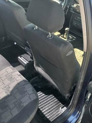 Синій Фольксваген Пассат, об'ємом двигуна 1.9 л та пробігом 300 тис. км за 2900 $, фото 13 на Automoto.ua