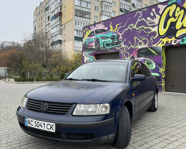 Синий Фольксваген Пассат, объемом двигателя 1.6 л и пробегом 444 тыс. км за 2650 $, фото 4 на Automoto.ua