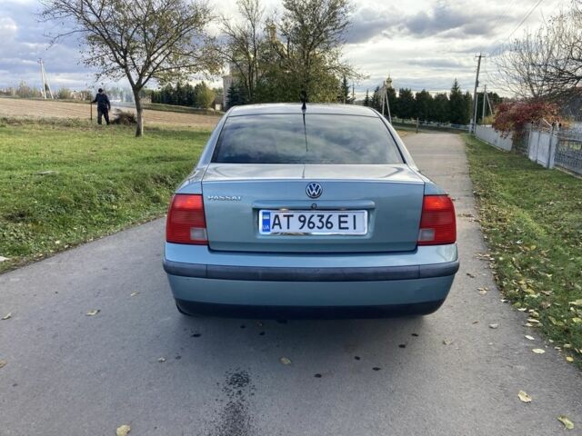 Синий Фольксваген Пассат, объемом двигателя 1.6 л и пробегом 340 тыс. км за 2800 $, фото 3 на Automoto.ua