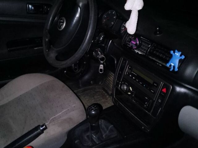 Синій Фольксваген Пассат, об'ємом двигуна 1.9 л та пробігом 3 тис. км за 2300 $, фото 4 на Automoto.ua