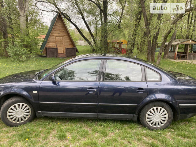 Синій Фольксваген Пассат, об'ємом двигуна 1.78 л та пробігом 298 тис. км за 4000 $, фото 3 на Automoto.ua