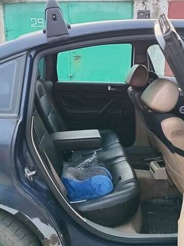 Синий Фольксваген Пассат, объемом двигателя 1.9 л и пробегом 320 тыс. км за 2550 $, фото 4 на Automoto.ua