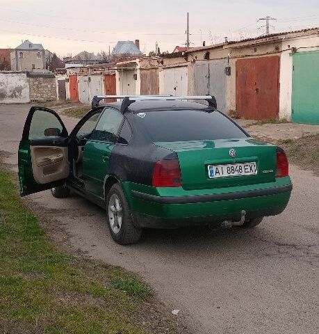 Синий Фольксваген Пассат, объемом двигателя 1.9 л и пробегом 490 тыс. км за 0 $, фото 2 на Automoto.ua