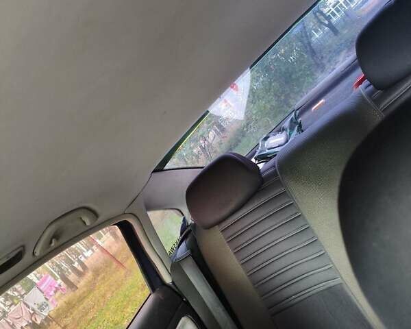 Синий Фольксваген Пассат, объемом двигателя 1.9 л и пробегом 400 тыс. км за 3200 $, фото 4 на Automoto.ua