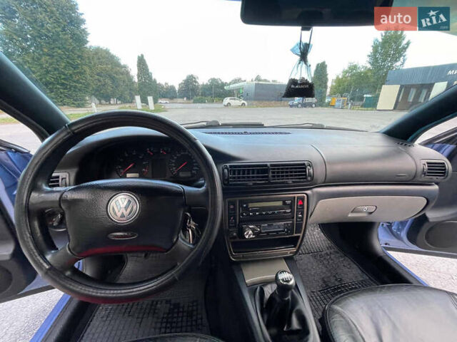 Синий Фольксваген Пассат, объемом двигателя 1.78 л и пробегом 355 тыс. км за 4800 $, фото 18 на Automoto.ua