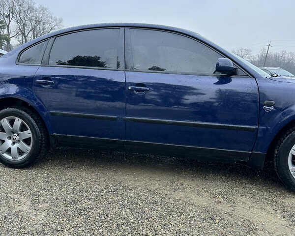 Синий Фольксваген Пассат, объемом двигателя 1.9 л и пробегом 400 тыс. км за 3599 $, фото 14 на Automoto.ua