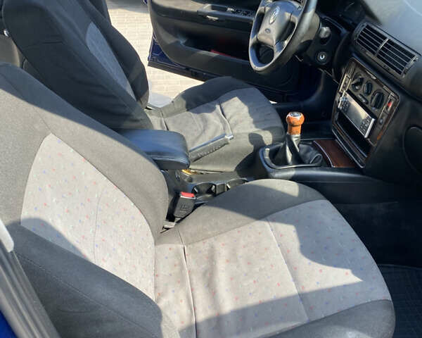 Синий Фольксваген Пассат, объемом двигателя 1.78 л и пробегом 314 тыс. км за 3800 $, фото 9 на Automoto.ua