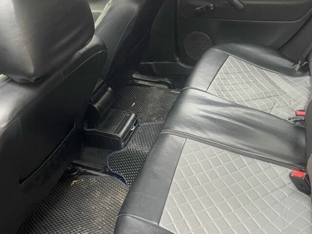 Синий Фольксваген Пассат, объемом двигателя 1.9 л и пробегом 427 тыс. км за 3500 $, фото 3 на Automoto.ua