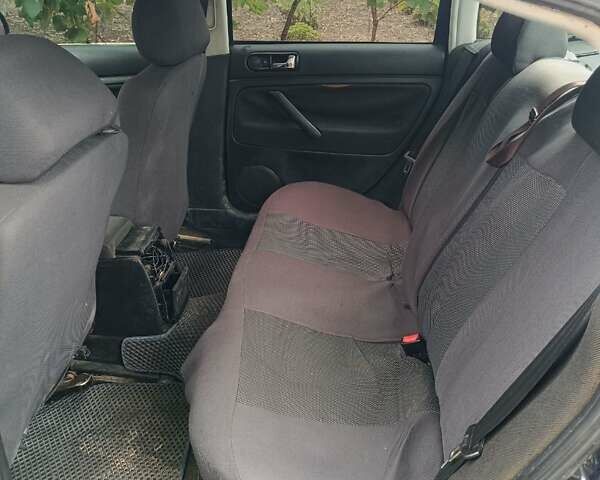 Синій Фольксваген Пассат, об'ємом двигуна 1.78 л та пробігом 470 тис. км за 3500 $, фото 1 на Automoto.ua