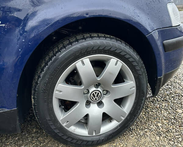 Синий Фольксваген Пассат, объемом двигателя 1.9 л и пробегом 400 тыс. км за 3599 $, фото 5 на Automoto.ua