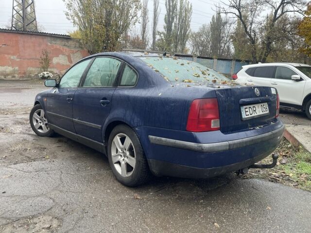 Синій Фольксваген Пассат, об'ємом двигуна 1.9 л та пробігом 200 тис. км за 1650 $, фото 2 на Automoto.ua