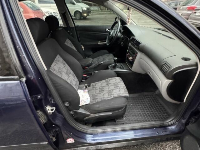 Синий Фольксваген Пассат, объемом двигателя 1.8 л и пробегом 3 тыс. км за 1650 $, фото 5 на Automoto.ua